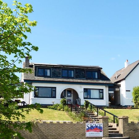 Skye Basecamp Hostel, Broadford Bay, Isle Of Skye ภายนอก รูปภาพ
